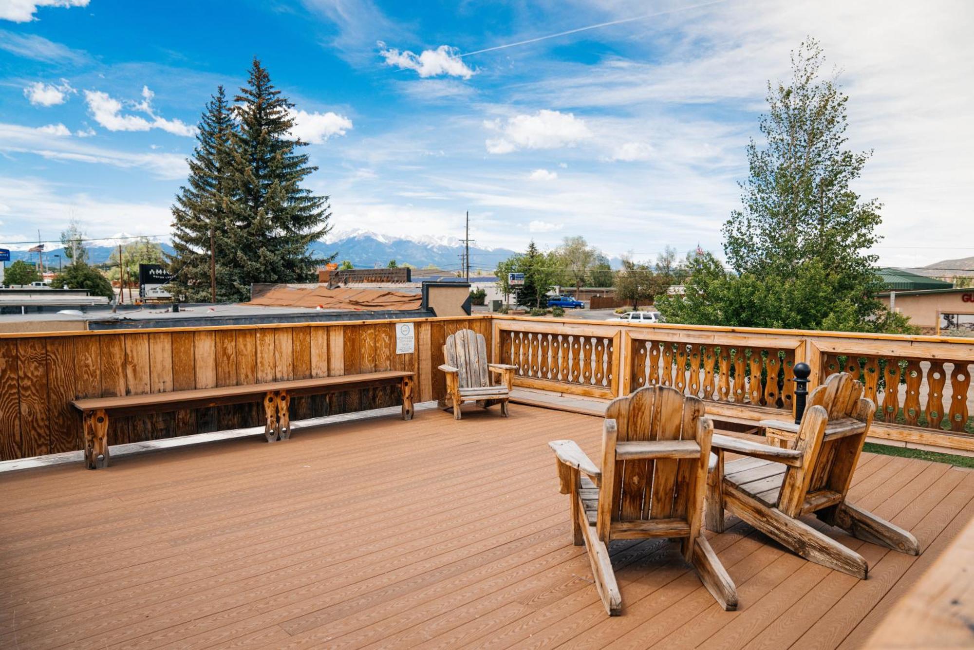 Salida Inn&Monarch Suites Exterior foto
